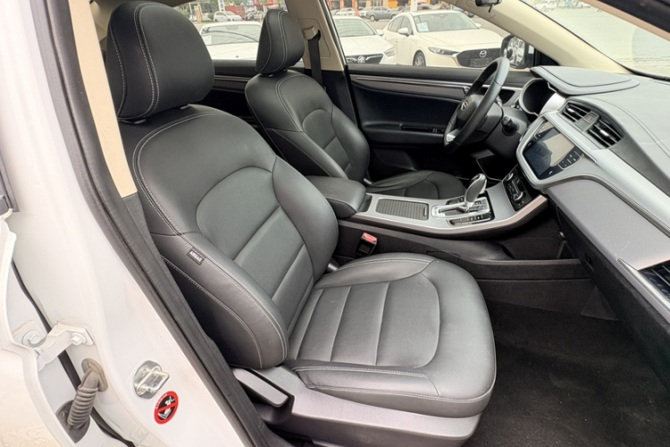 GEELY Emgrand GL 2020 #16 GEELY Emgrand GL 2020 car image #16