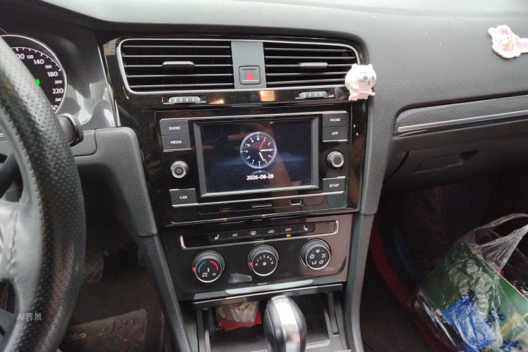 Volkswagen Golf 2019 #15 Volkswagen Golf 2019 car image #15