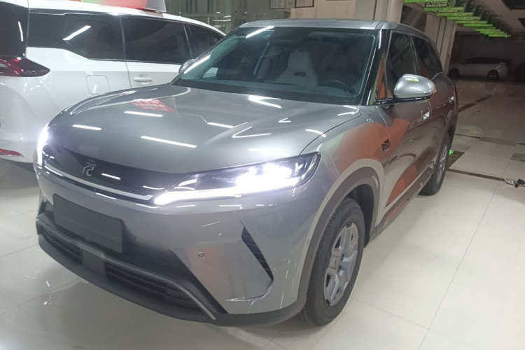 BYD YuanUP 2026 car image #2