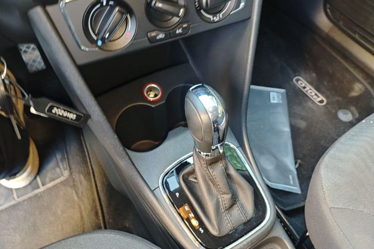 Volkswagen Polo 2017 #14 Volkswagen Polo 2017 car image #14