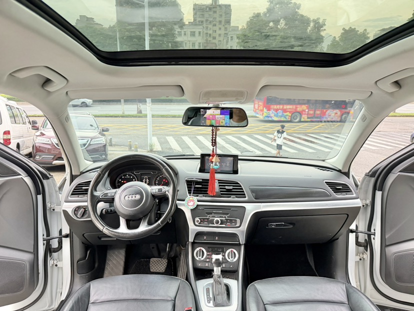 Audi Q3 2013 #7 Audi Q3 2013 car image #7