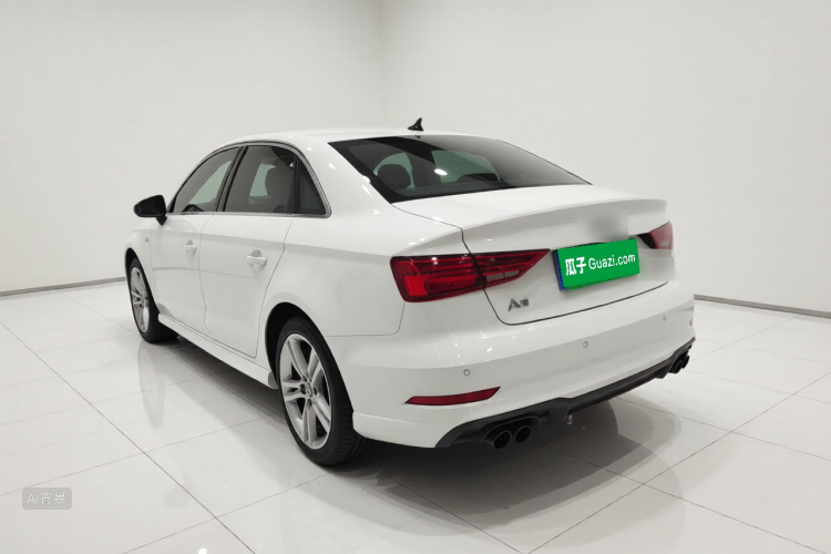 Audi A3 2019 car image #5