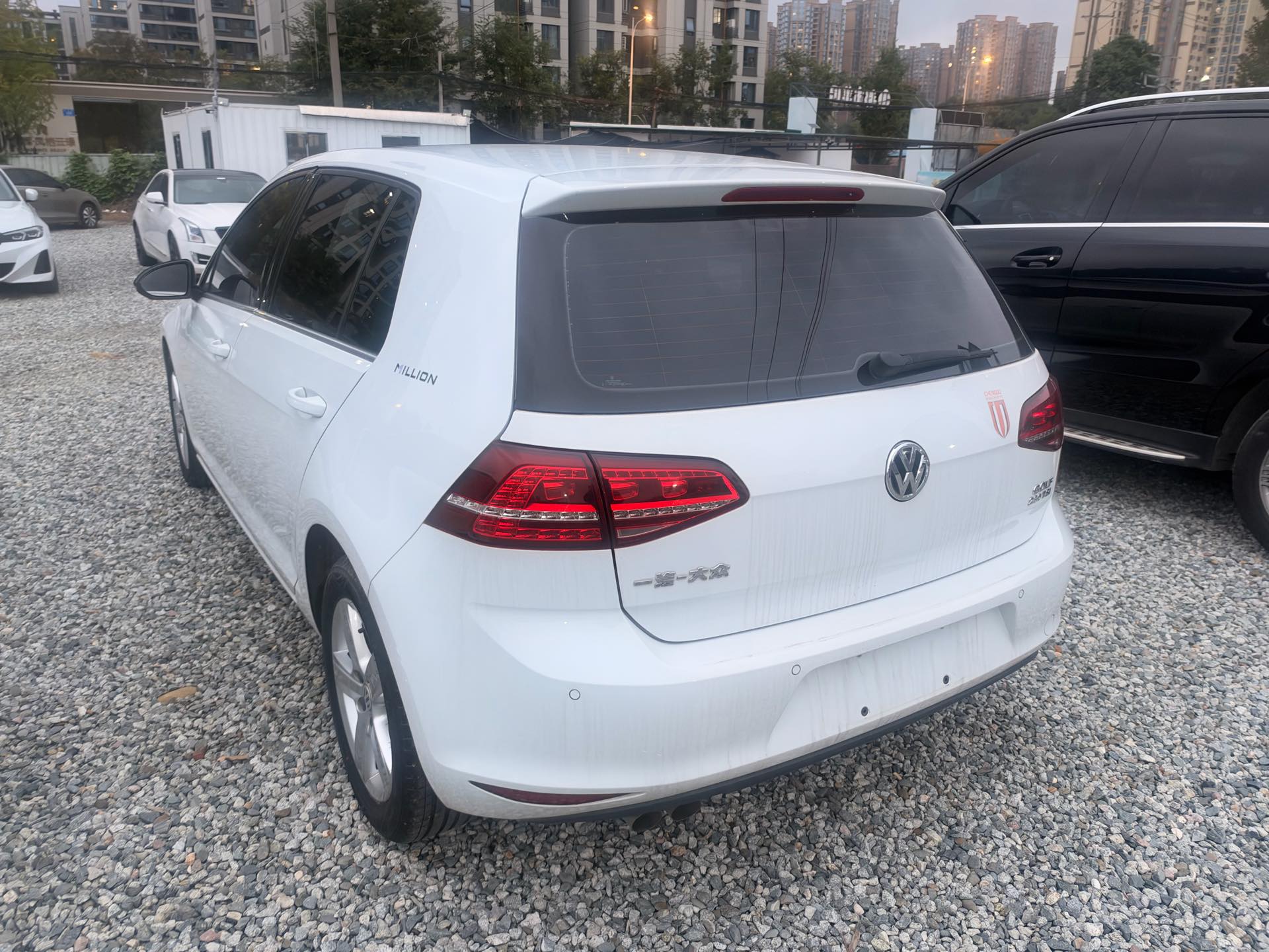 2017 image de voiture #4