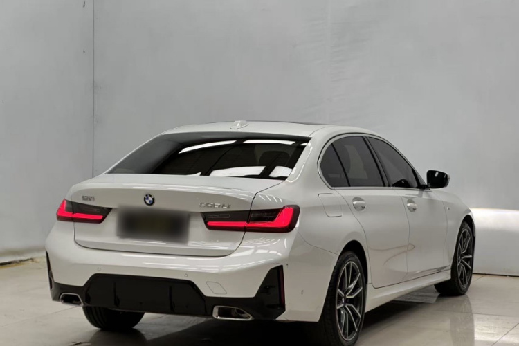 BMW 3 Series 2024 #7 BMW 3 Series 2024 car image #7