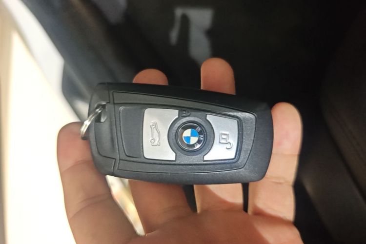 BMW 3 Series GT 2016 car image #21