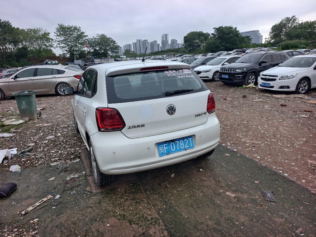 Volkswagen Polo 2013 car image #3