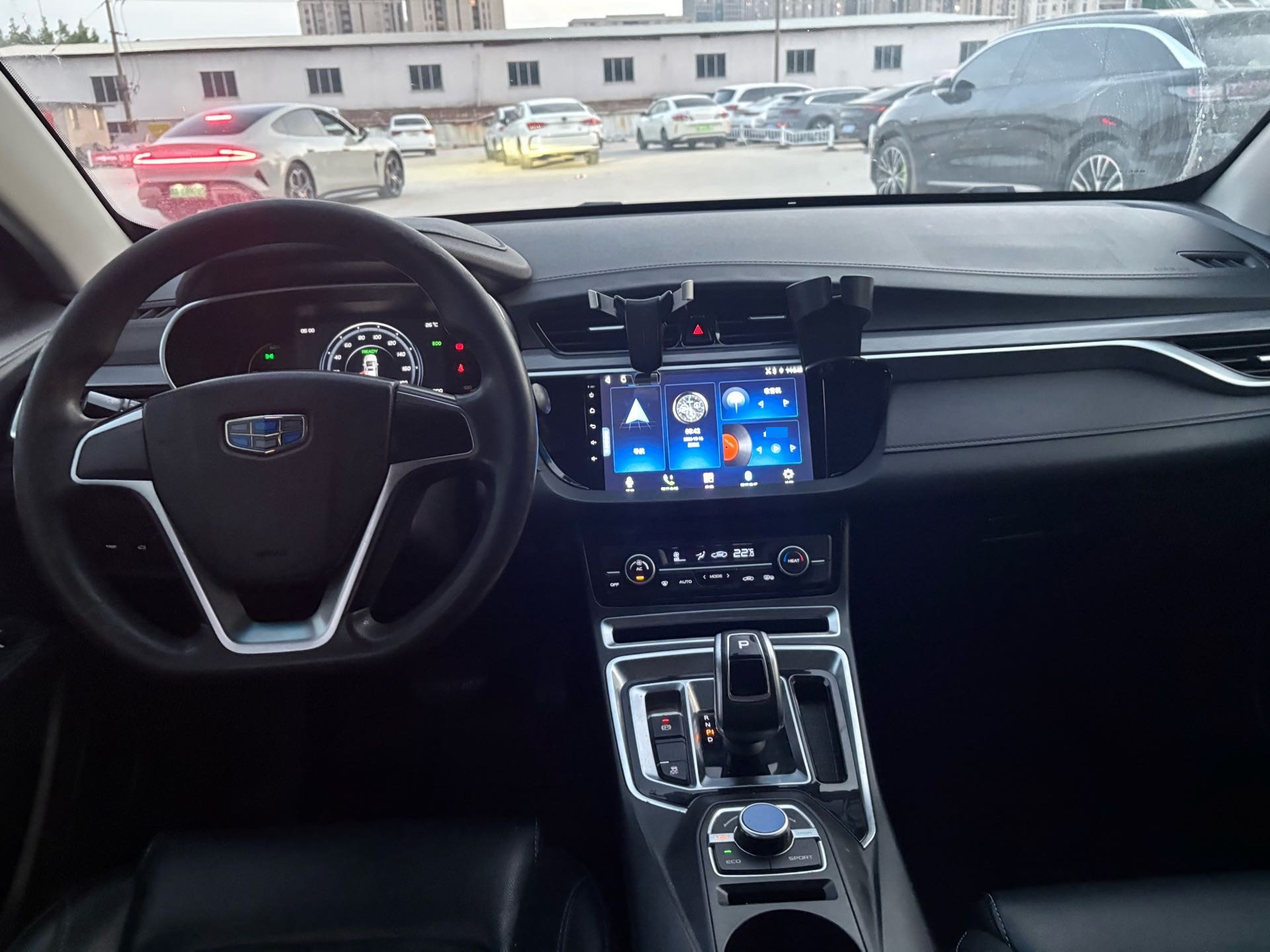 GEELY Emgrand New Energy 2019 #5 GEELY Emgrand New Energy 2019 изображение автомобиля #5