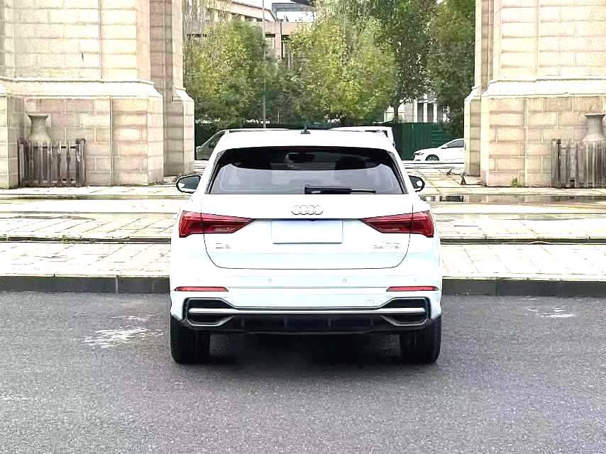 Audi Q3 2024 #5 Audi Q3 2024 صورة سيارة #5