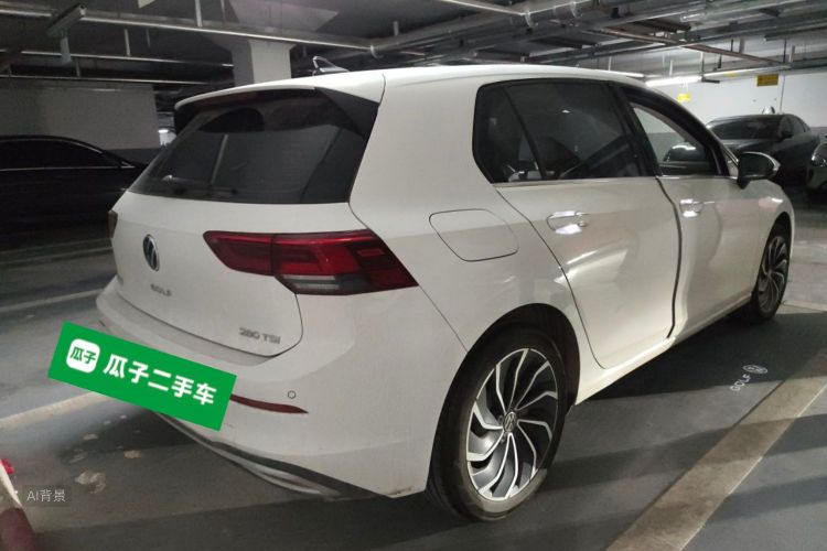 Volkswagen Golf 2024 car image #7