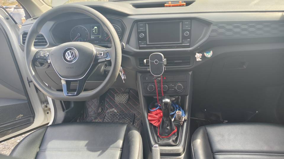 Volkswagen T-Cross 2020 #4 Volkswagen T-Cross 2020 car image #4