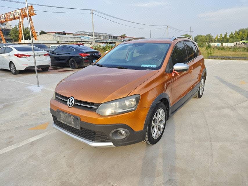 Volkswagen Polo 2014 Volkswagen Polo 2014 car image