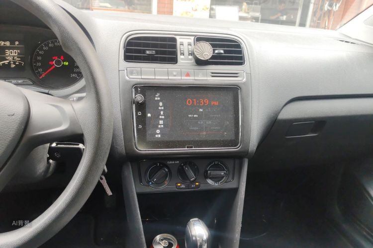Volkswagen Polo 2018 #15 Volkswagen Polo 2018 car image #15