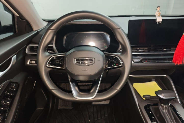 GEELY Emgrand 2021 car image #11
