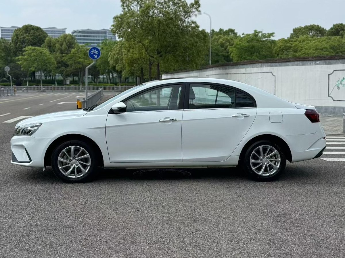 GEELY Emgrand 2021 car image #7