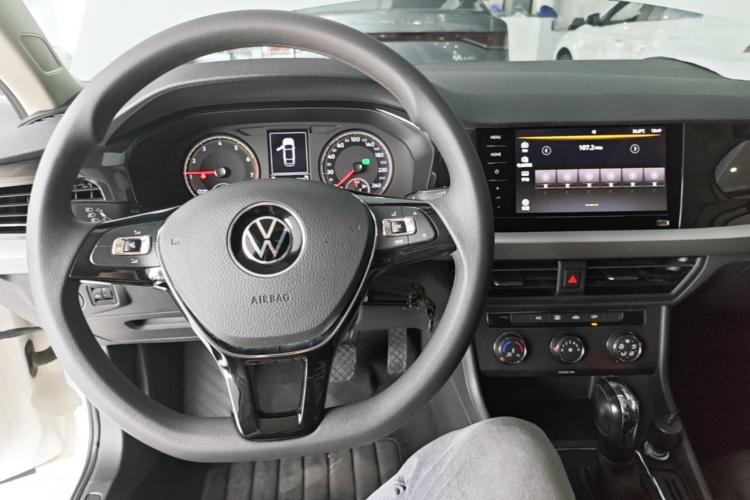 Volkswagen Lavida 2020 car image #10