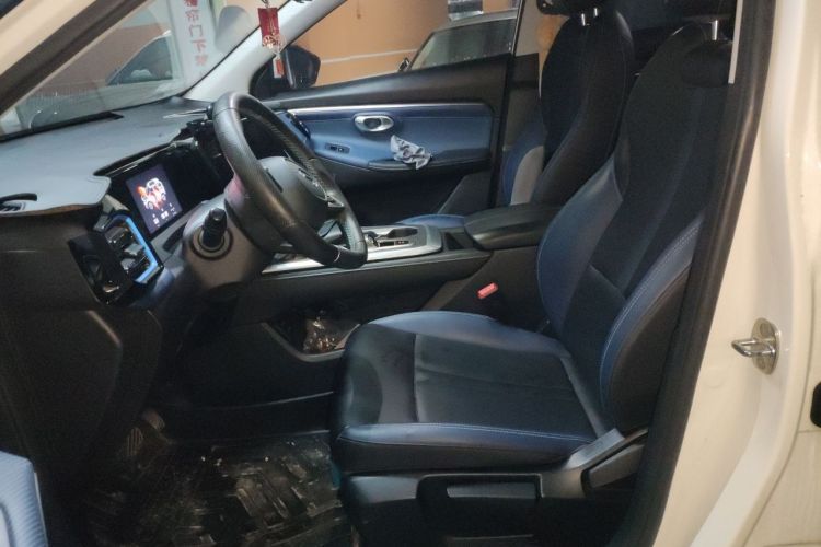 GAC Trumpchi GS3 2023 #15 GAC Trumpchi GS3 2023 car image #15