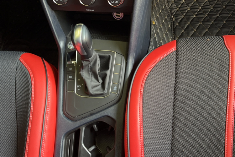 Volkswagen Tharu 2024 car image #15