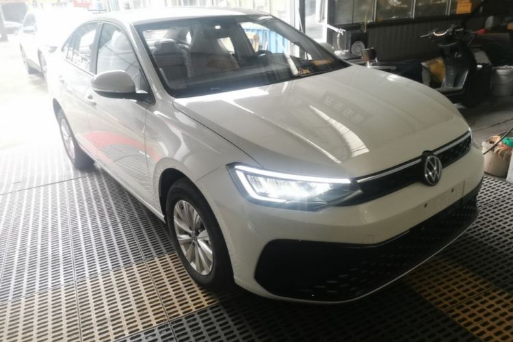 Volkswagen Lavida 2026 car image #4