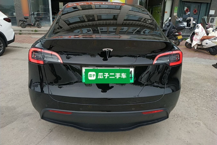 Tesla Model Y 2023 #6 Tesla Model Y 2023 immagine di auto #6