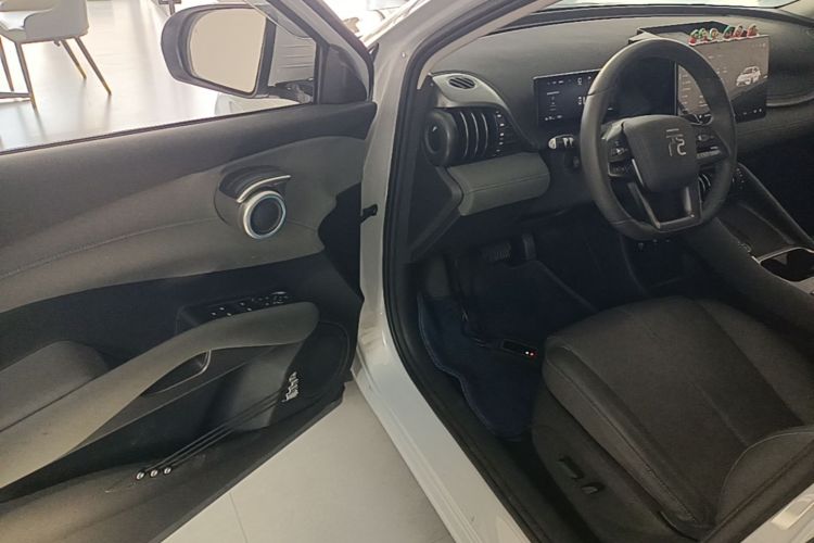 BYD Yuan Plus 2025 #16 BYD Yuan Plus 2025 صورة سيارة #16