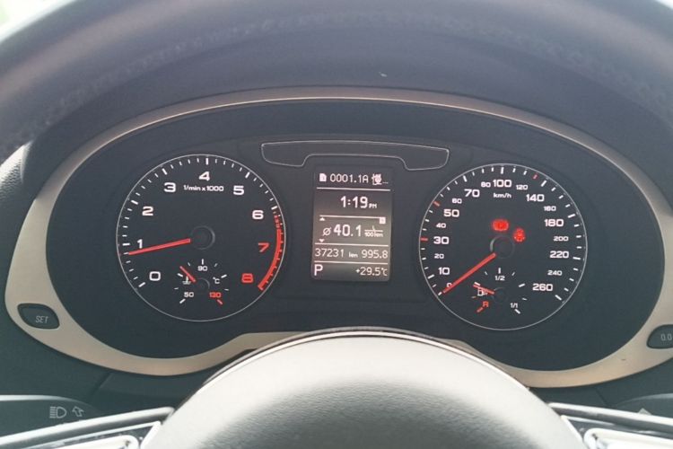 Audi Q3 2016 #12 Audi Q3 2016 car image #12