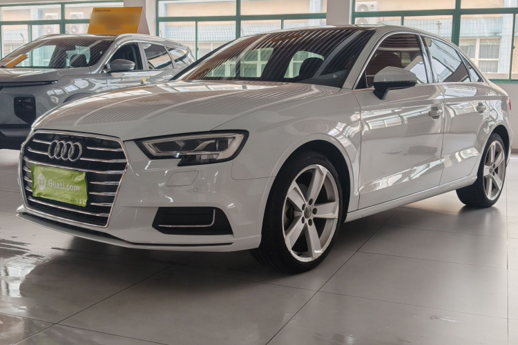 Audi A3 2020 car image #2
