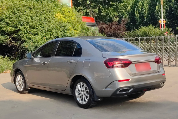 GEELY Emgrand 2021 car image #5