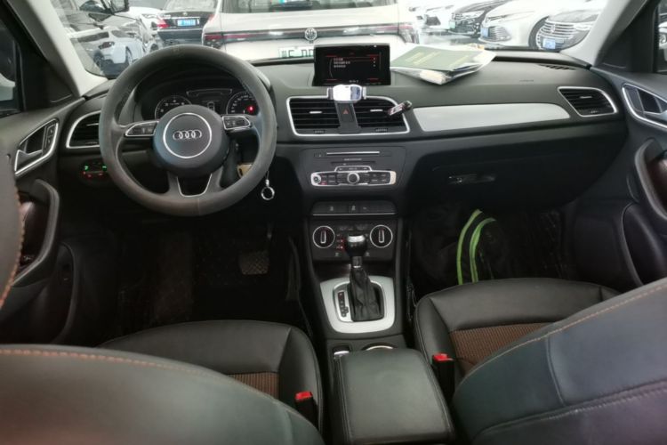 Audi Q3 2018 #10 Audi Q3 2018 car image #10