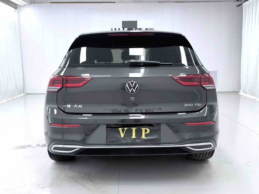 Volkswagen Golf 2022 car image #5