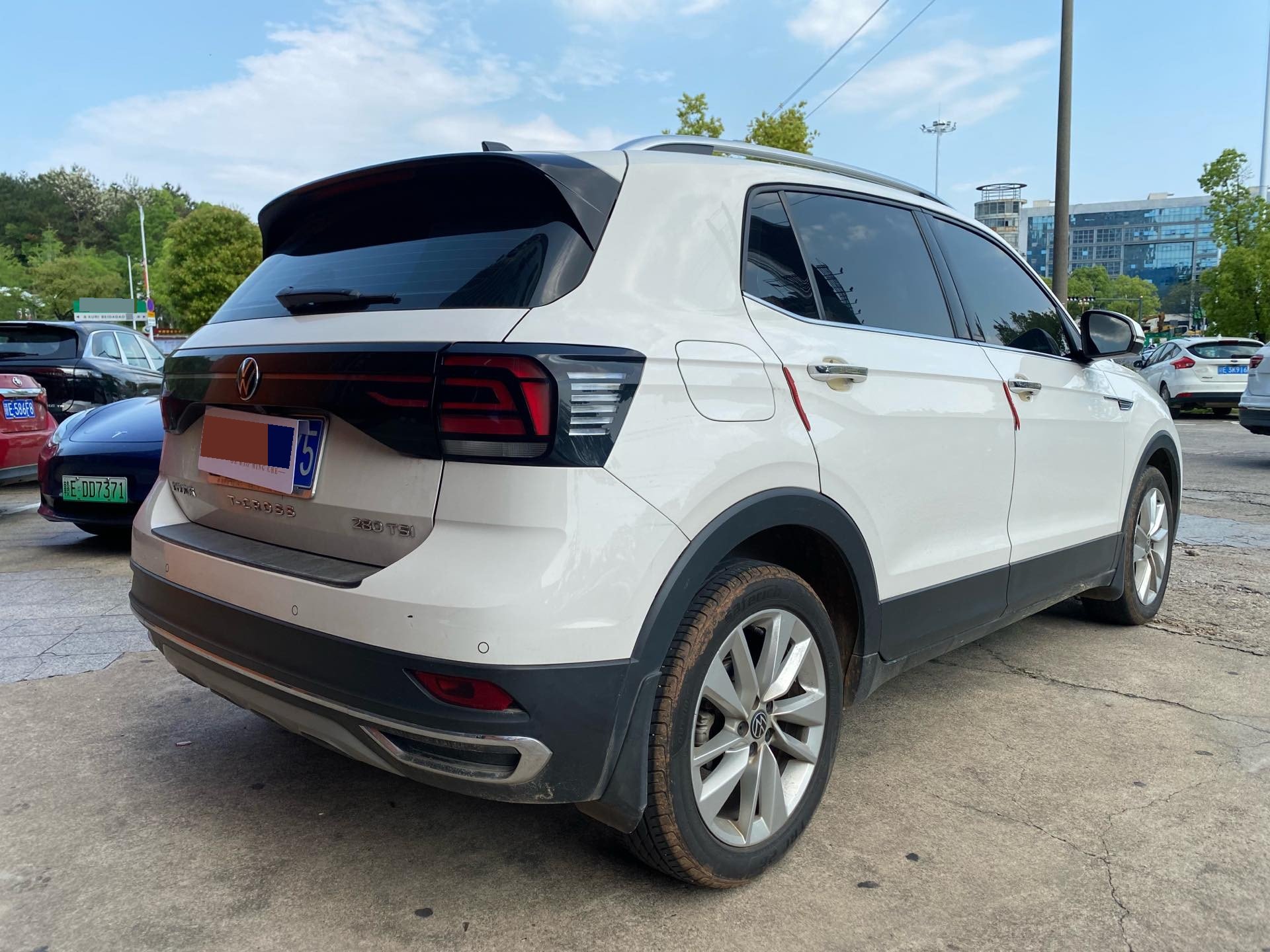 Volkswagen T-Cross 2021 car image #11