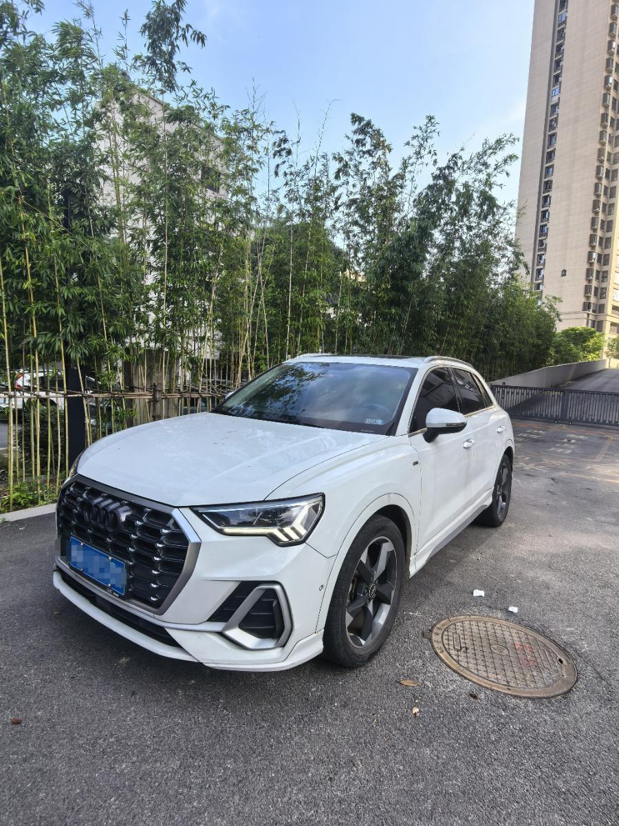 Audi Q3 2022 Audi Q3 2022 car image
