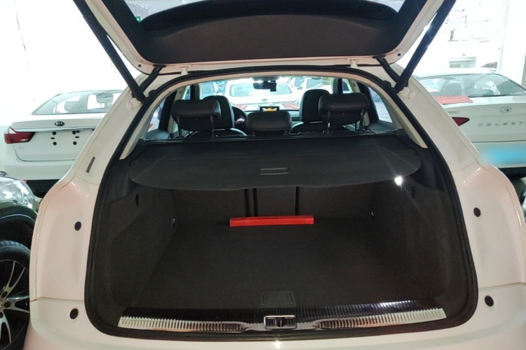 Audi Q3 2018 #19 Audi Q3 2018 car image #19