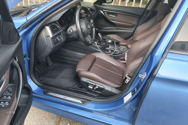 BMW 3 Series 2019 #18 BMW 3 Series 2019 car image #18