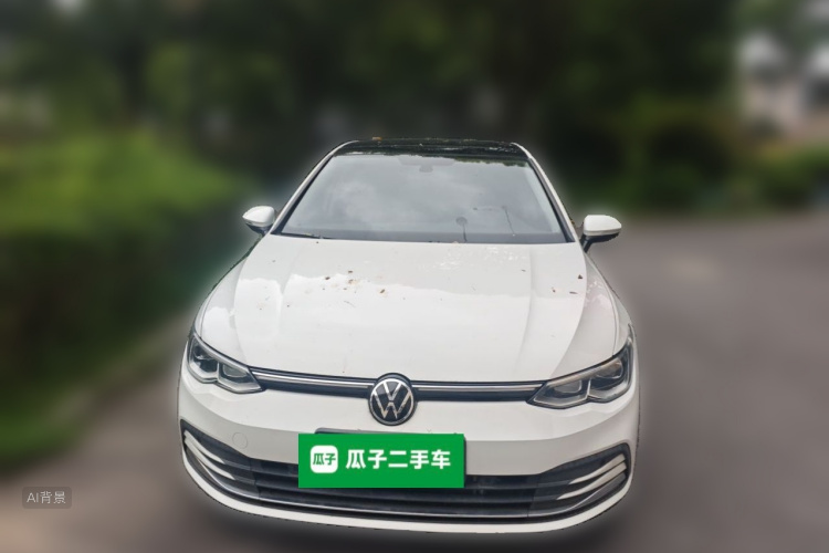 Volkswagen Golf 2022 car image #3