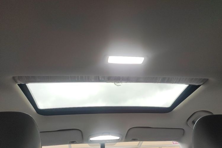GEELY Emgrand 2023 car image #18