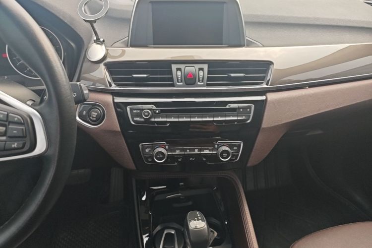 BMW X1 2017 #13 BMW X1 2017 car image #13