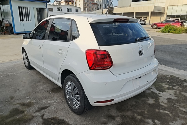 Volkswagen Polo 2018 car image #5