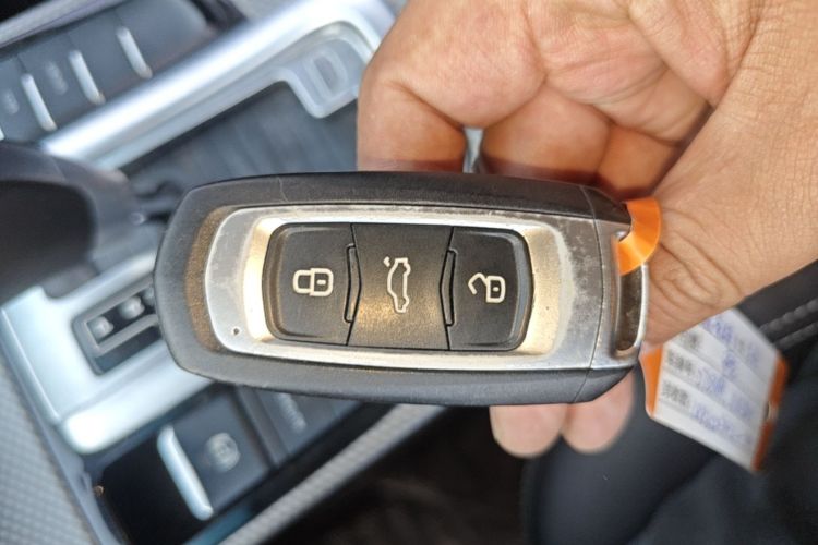 GEELY Emgrand GS 2018 car image #9