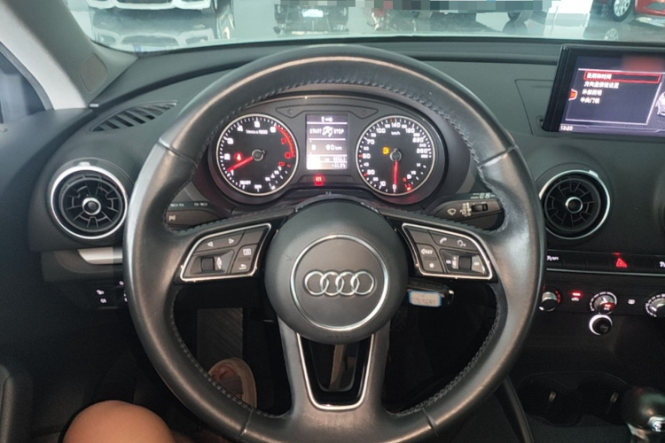 Audi A3 2019 #11 Audi A3 2019 car image #11