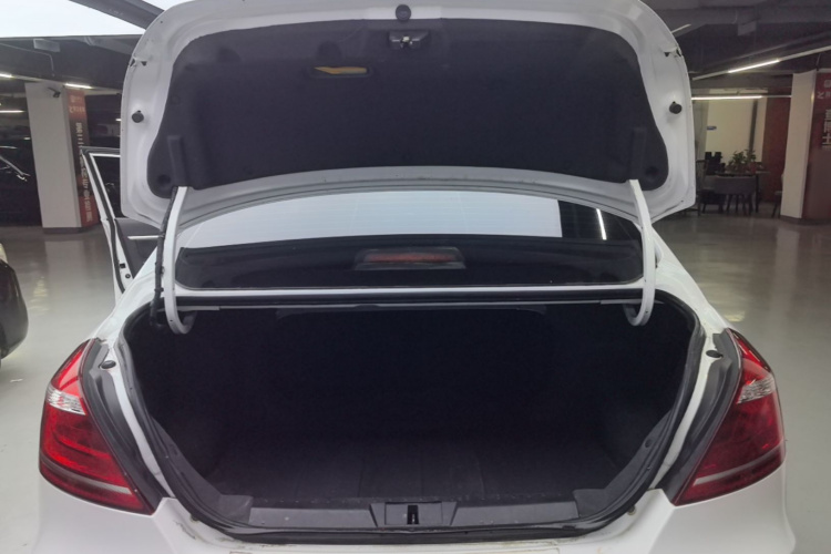 GEELY Emgrand 2016 #19 GEELY Emgrand 2016 immagine di auto #19