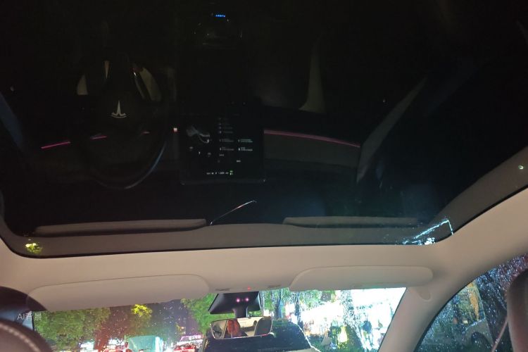 Tesla Model Y 2023 #20 Tesla Model Y 2023 car image #20