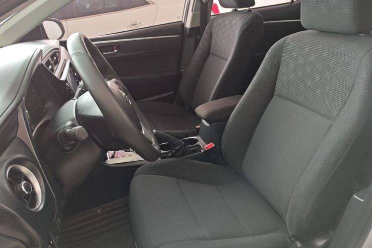 Toyota Corolla 2018 car image #15