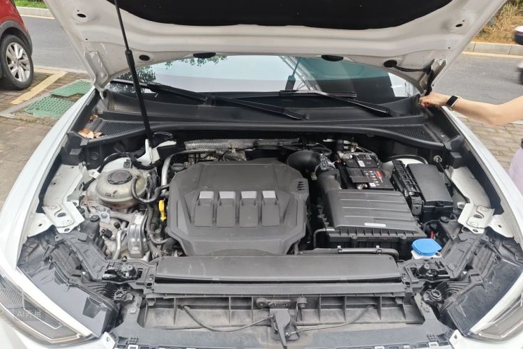 Audi Q3 2021 car image #22