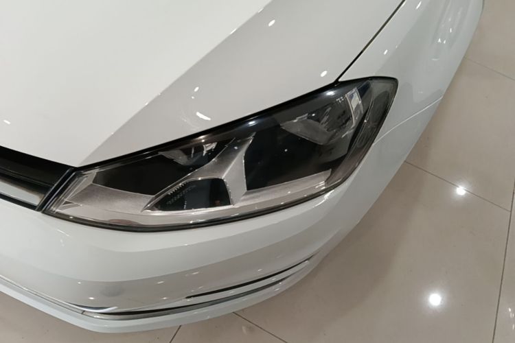 Volkswagen Golf 2016 car image #23
