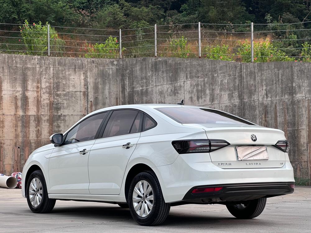 Volkswagen Lavida 2024 car image #4