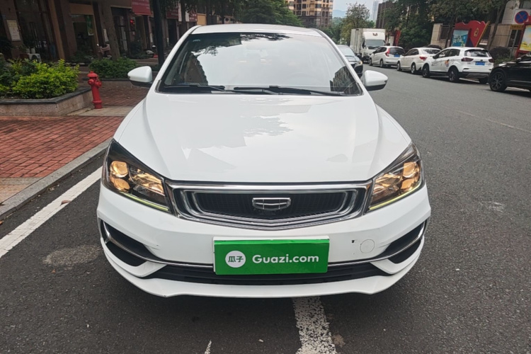 GEELY Emgrand 2019 #3 GEELY Emgrand 2019 car image #3
