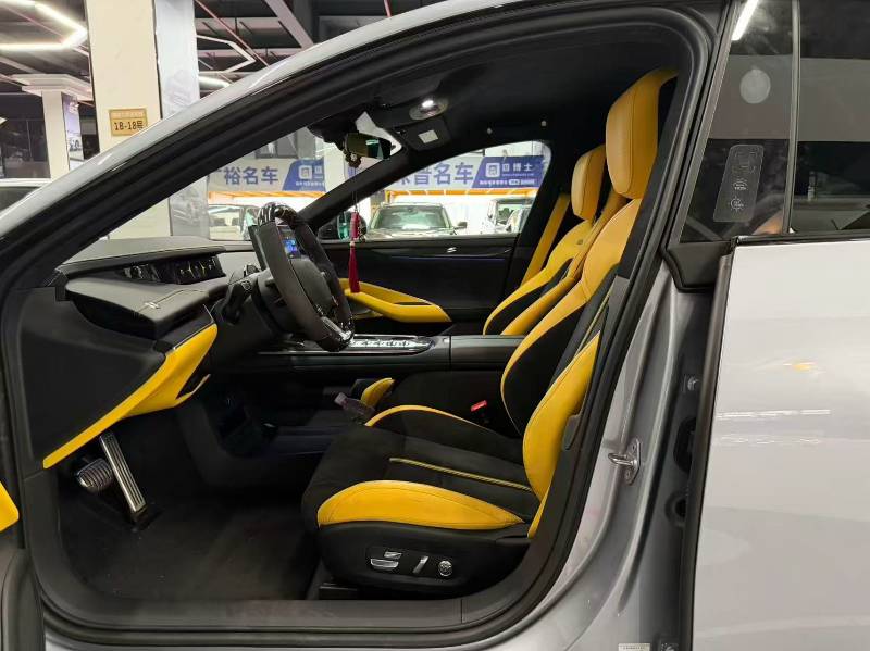 MI SU7 Ultra 2025 #4 MI SU7 Ultra 2025 car image #4