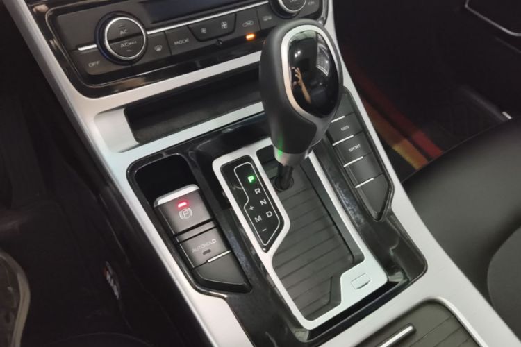GEELY Emgrand GL 2019 car image #14