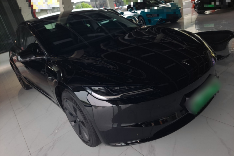 Tesla Model 3 2023 #4 Tesla Model 3 2023 car image #4