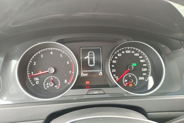 Volkswagen Golf 2020 car image #16